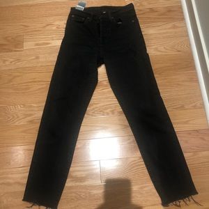 Women’s Levi’s wedgie size 25